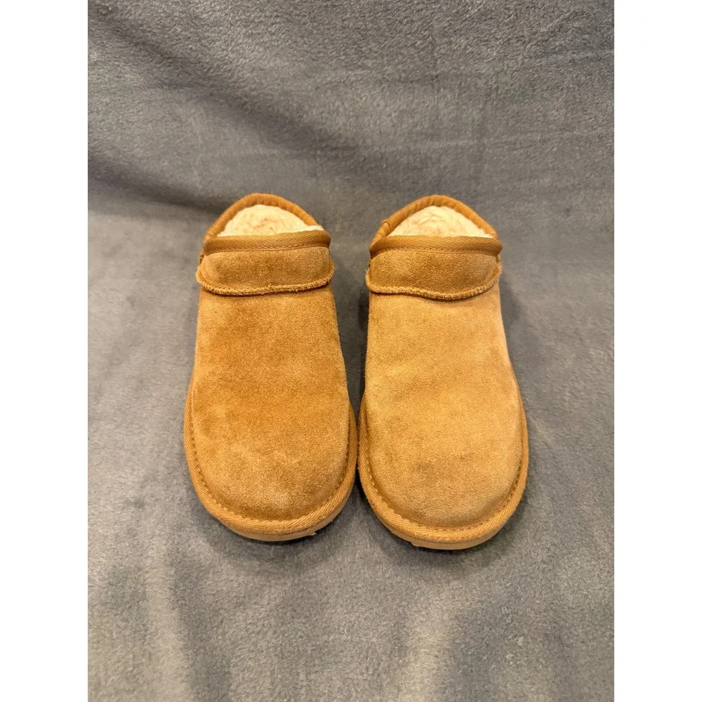 UGG Kids Classic Slipper Chestnut Suede Sheepskin Lining Slip On Shoes size 4